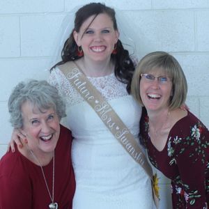 Meet your Posher, Emilee